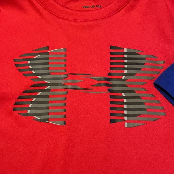 Boys Under Armour Shirts Size YSM - Picture 2 of 4